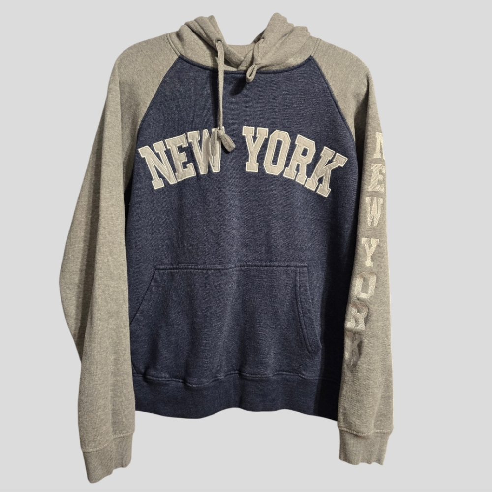 Crazy Apparel Hoodie Men's Large Gray Blue NEW YORK Spell-Out Outdoors Casual